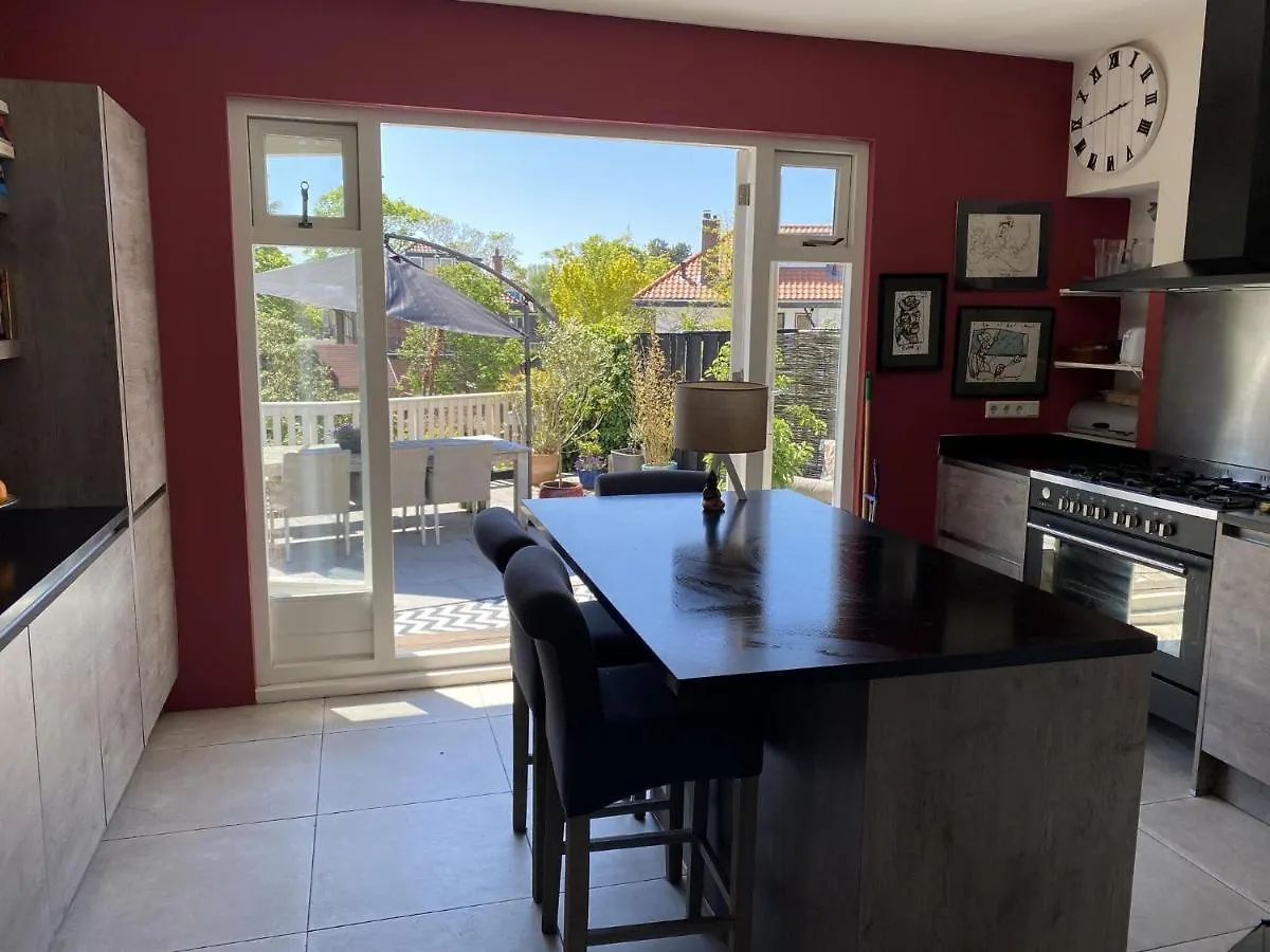 Luxury Home With Roof Terrace In Haag 0*,  Nizozemsko